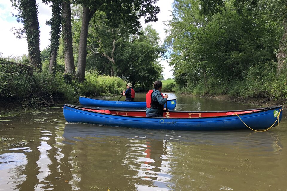 Canoe on Basingstoke Canal - photo 6